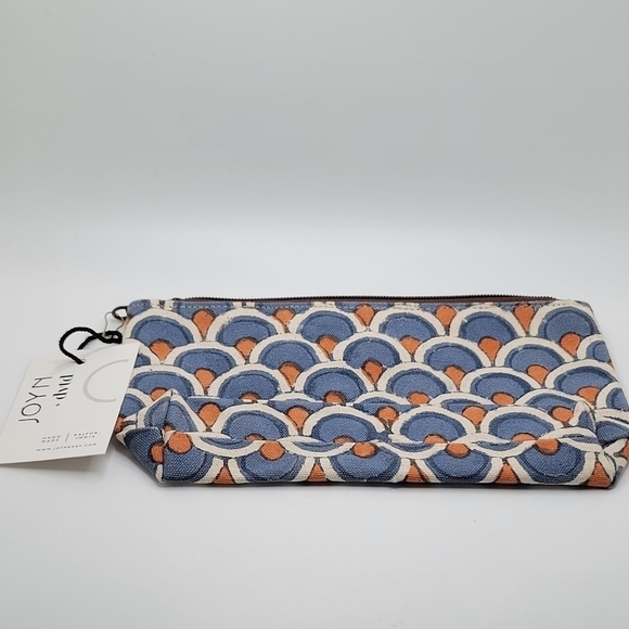 NWT 4JOYN + DVTD Purse/cosmetic/makeup pouch-medium sized - Picture 1 of 7